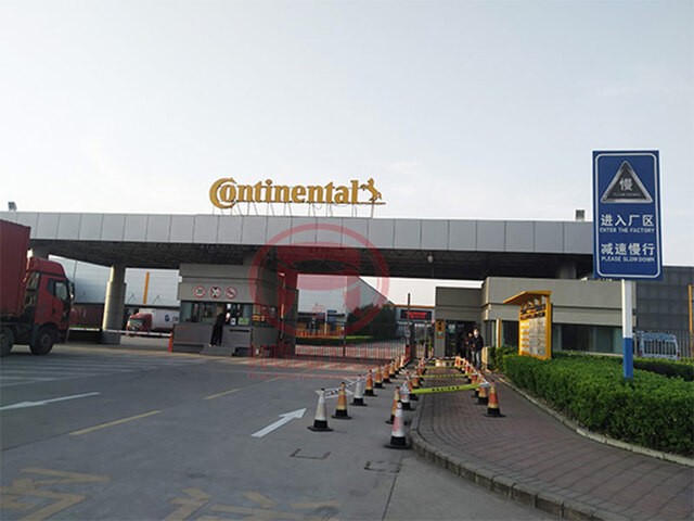 Progetto di riscaldamento elettrico per pneumatici Continental tedeschi